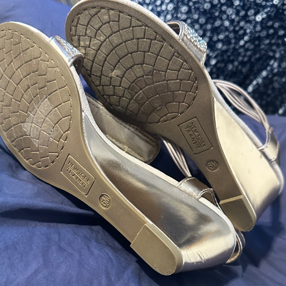 Elegant Gold Sandals with Rhinestone Detailing NWOT - Picture 2 of 5